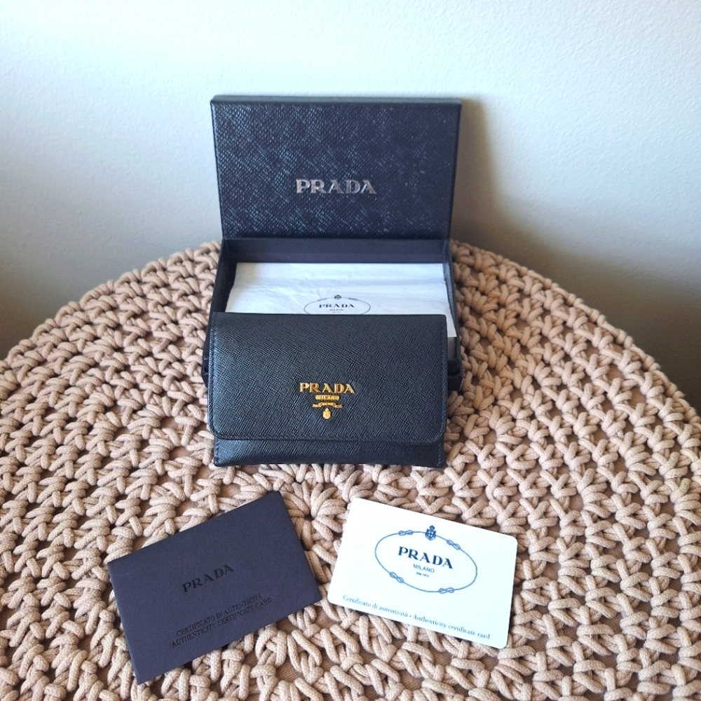 PRADA black saffiano leather card holder